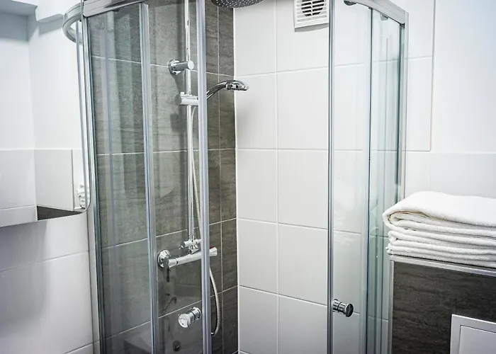 Отель M&m Loewen *