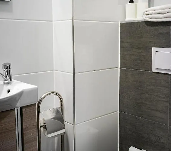 M&m Loewen Отель Радевормвальд